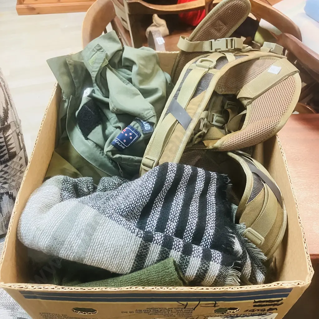 Box Lot Scarves, Straps, Clothing Image 1++