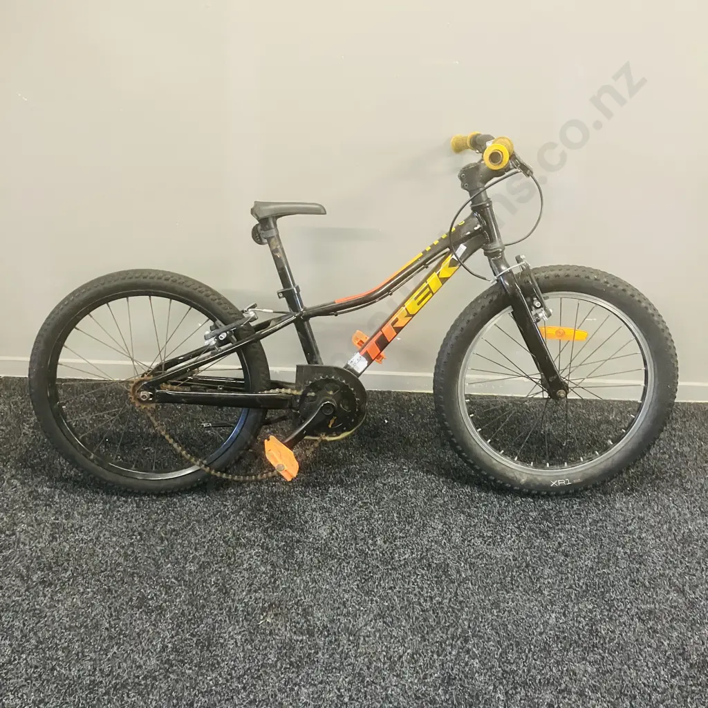 TREK 20 Precaliber Childrens Bike Image 1++