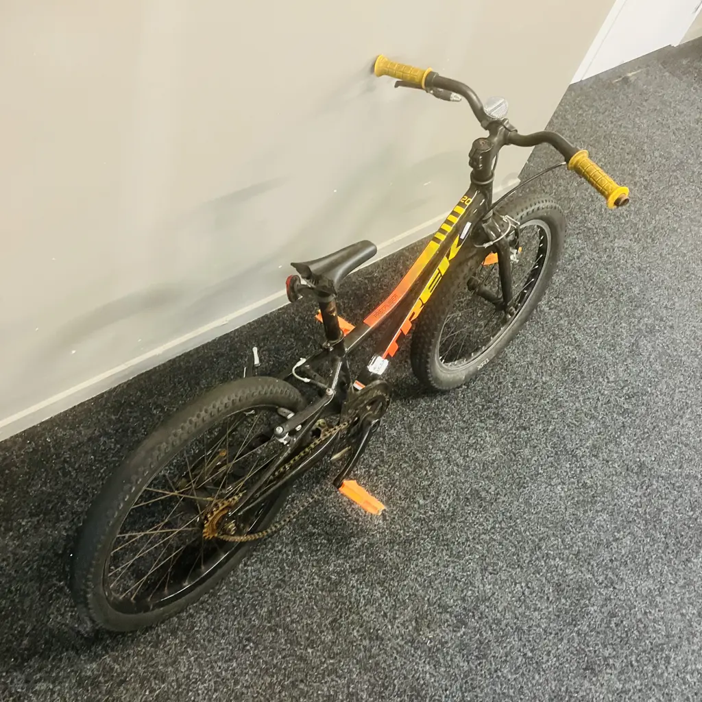 TREK 20 Precaliber Childrens Bike Image 1++