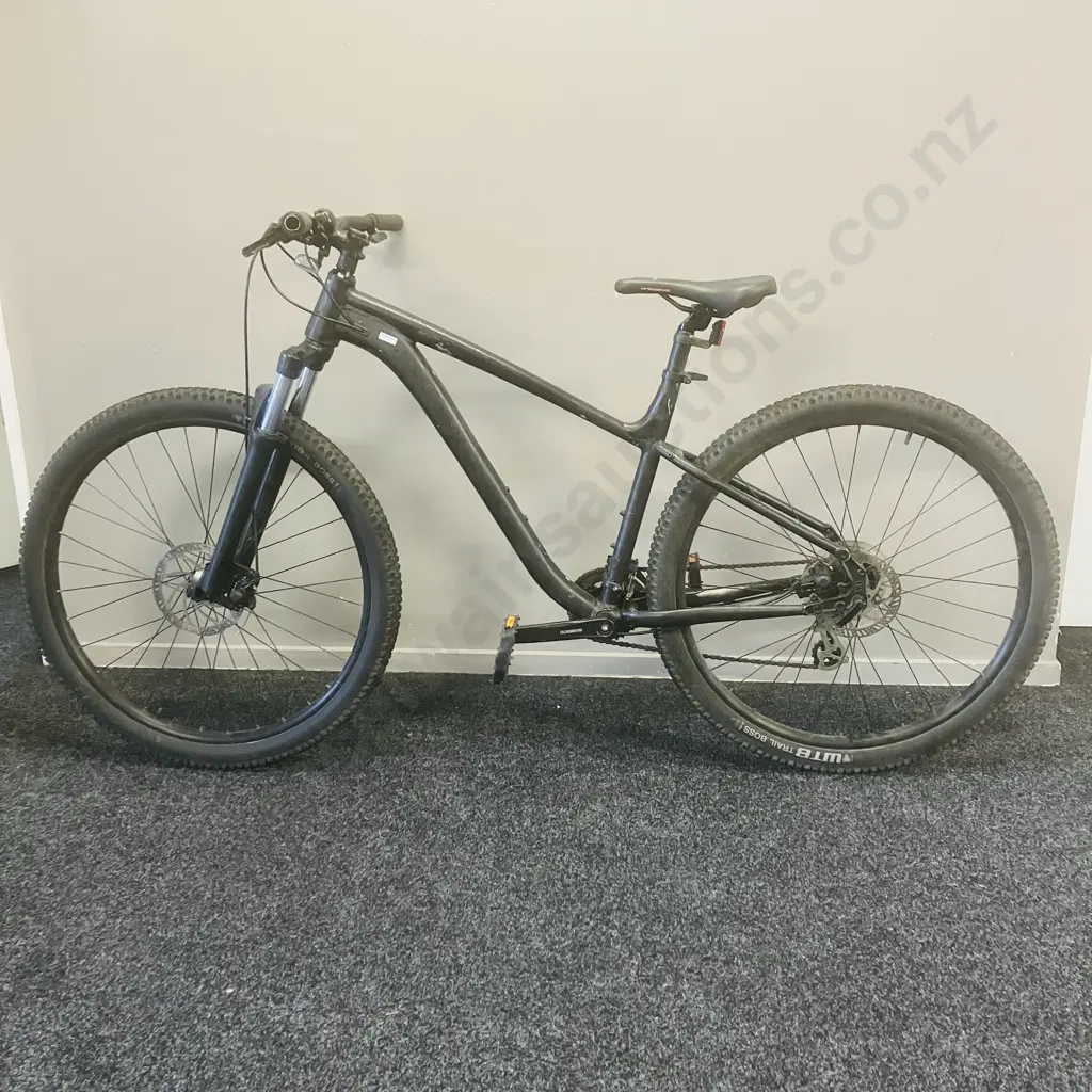 Black Painted Mountain Bike With Kona Seat & Pedals Image 1++