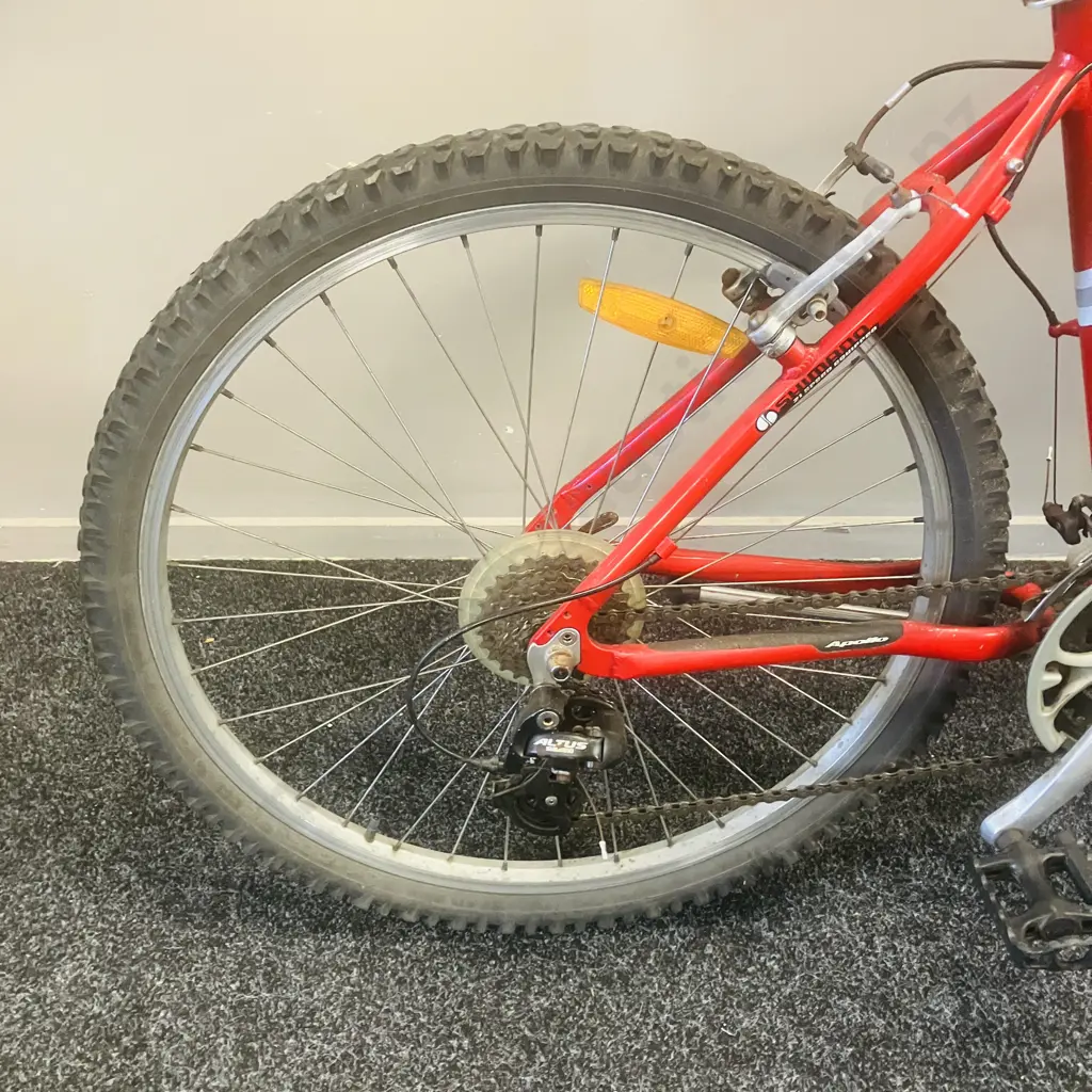 Red / Black / White Apollo LSX 1.0 Mountain Bike Image 1++