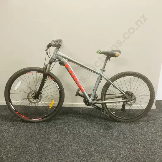 TREK Marlin 4 Grey / Red Mountain Bike