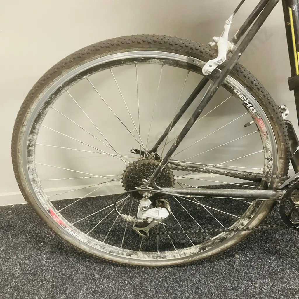 DAWES Ultra Road Bike, Blue Colour With Pump Etc Image 1++