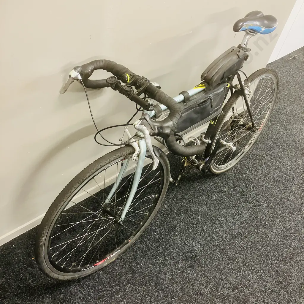 DAWES Ultra Road Bike, Blue Colour With Pump Etc Image 1++