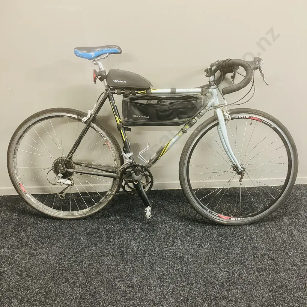 DAWES Ultra Road Bike, Blue Colour With Pump Etc Image 1++