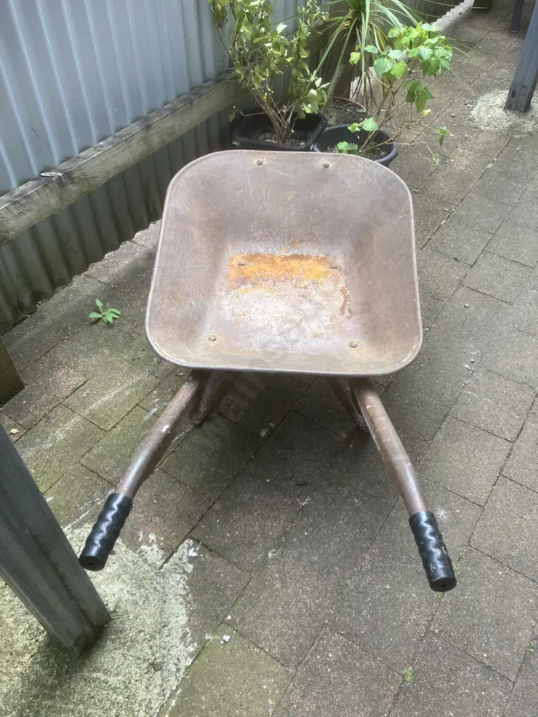Vintage Steel Wheelbarrow / Garden Art Image 1++