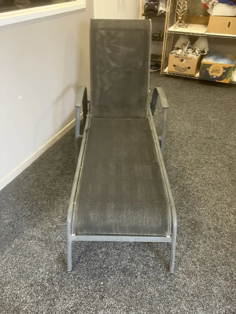 Sun Lounger With Adjustable Back Image 1++