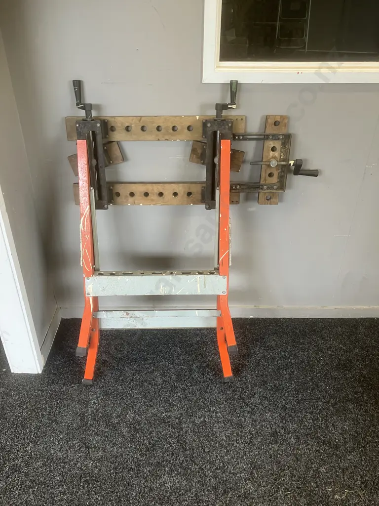 Vintage Bench N Vise Image 1++