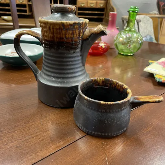 Crown Lynn Titian Cofffee Pot with single handled Bowl