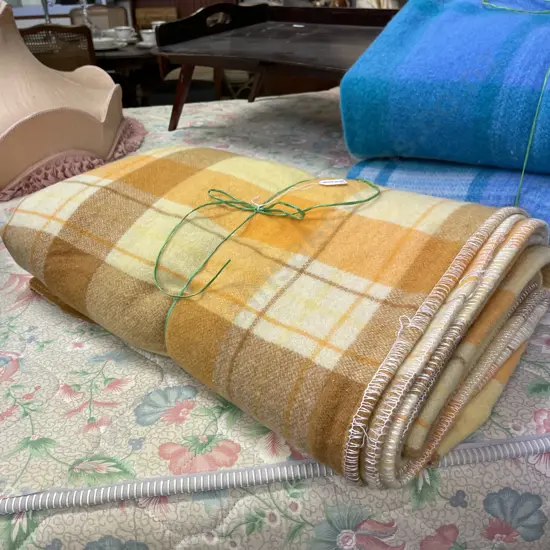 Vintage Pure Wool Queen Blanket. Retro Orange Tones