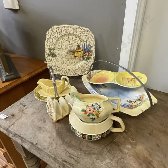 Assorted Vintage Collectable English China items