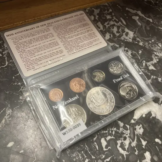 New Zealand Coin Issue 50th Anniversary Of Coinage 1933-1983 Proof Set With Silver Dollar In Case Of Issue