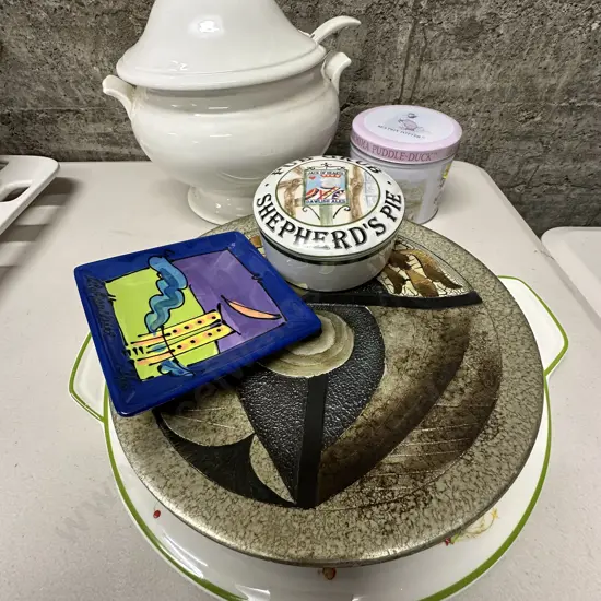 Assorted items: Platters, coasters etc