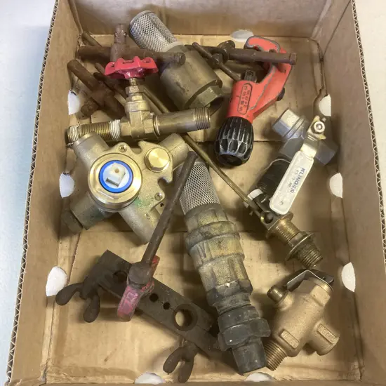 Box lot Taps, Pipe Cutter Etc