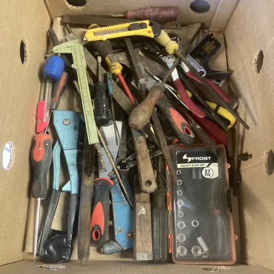 Box lot Hand Tools