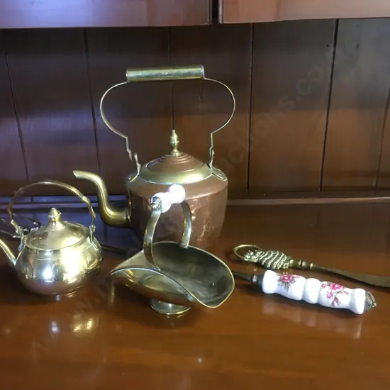 Selection Of Vintage Brass & Copper Items