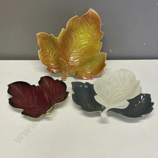 Vintage Carltonware Leaf Dishes x 3