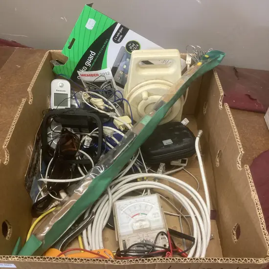 Box Lot Phones, Telescopic Rod Etc