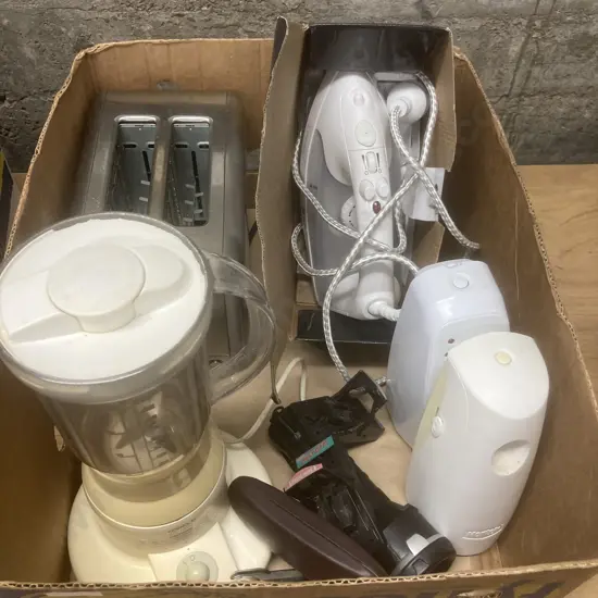 Box Lot Appliances, Mouse Traps Etc