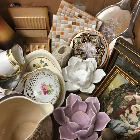 Box Lot Vintage Items, Demi Dishes, Pictures, Brush & Mirror Etc