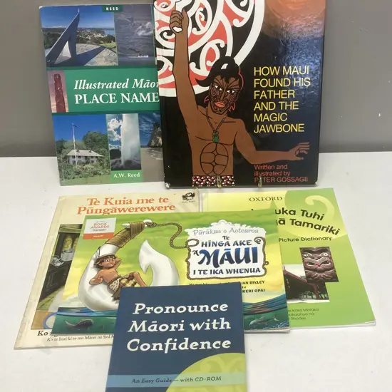 Lot of 6 New Zealand Books