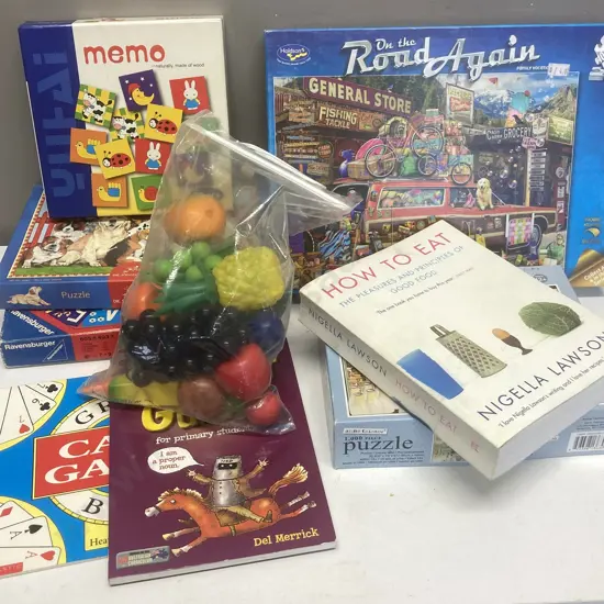 Box lot Nigella's How To Eat, Jigsaws, Fake Fruit, Games Etc