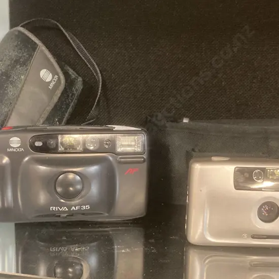 Hanimex TechniAF Film Camera With Camera Bag, Minolta Riva AF35 35mm Film Camera AF, Exposure & Flash. Self Timer