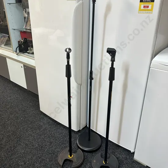 Pair of Hercules H Base Microphone Stands & Vonyx Microphone Stand