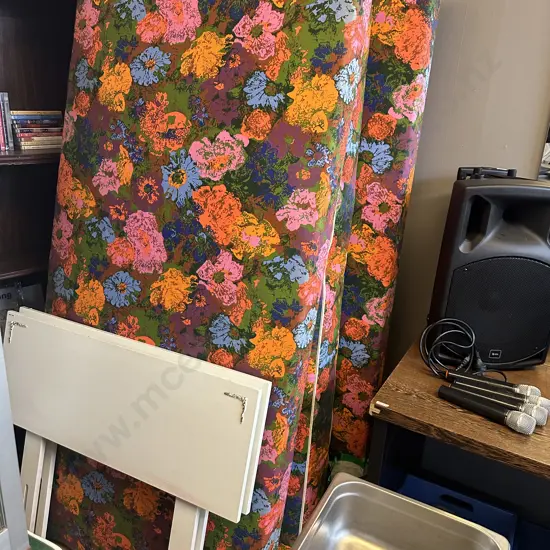 Pair of Vintage SleepyHead DreamTime Single Beds With White Headboards