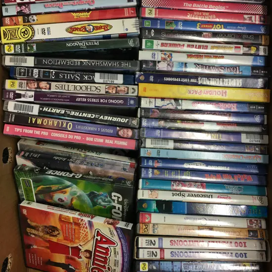 Selection Of Childrens Dvds Including Annie, Dispicable Me Etc 