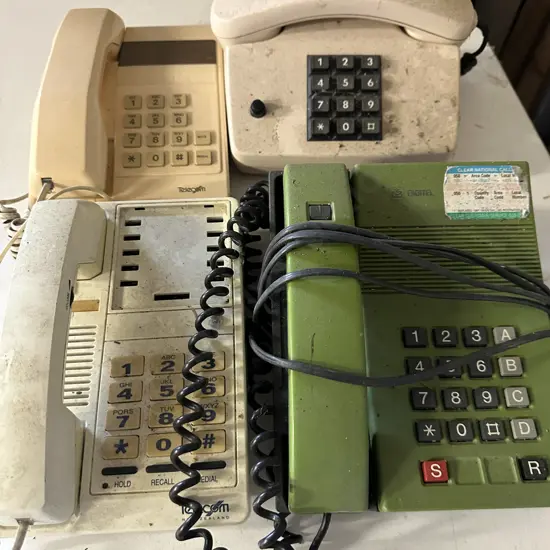 Vintage Phones x4