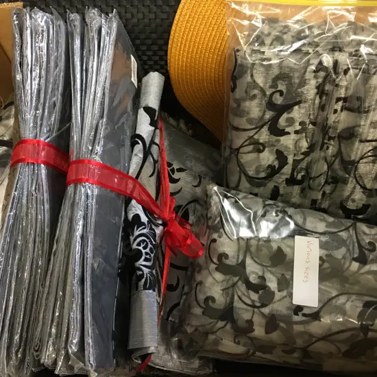 Box Lot Placemats, Table Runners Etc