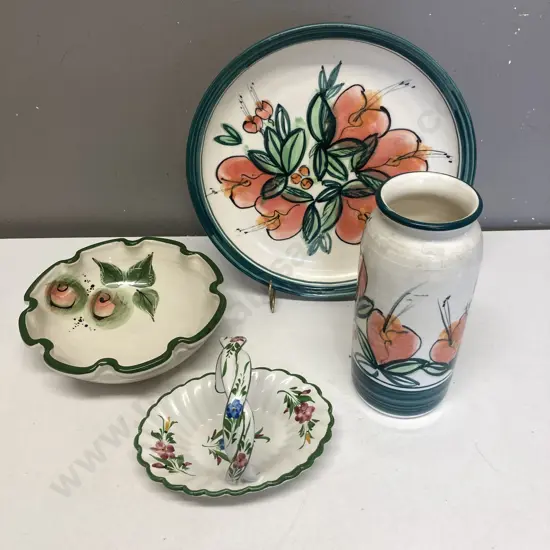 Assorted Pottery Including NZ Sunnyvale