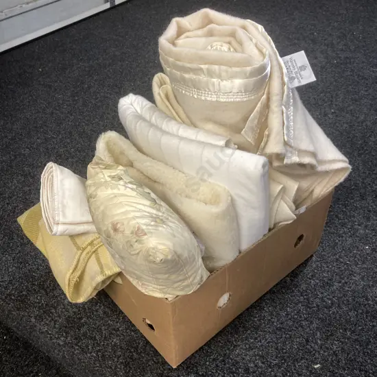 Box Lot - King Single Mattress Protector, Vintage Waverley Pure Wool Blanket, Cushion Etc