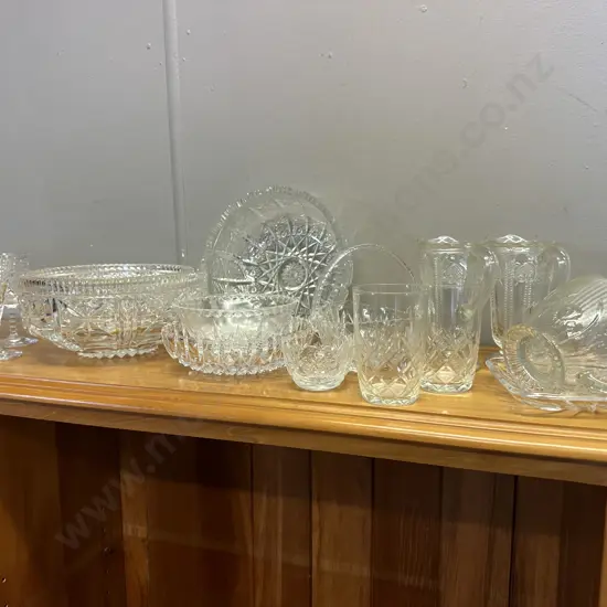 Selection Of Vintage Crystal & Glassware