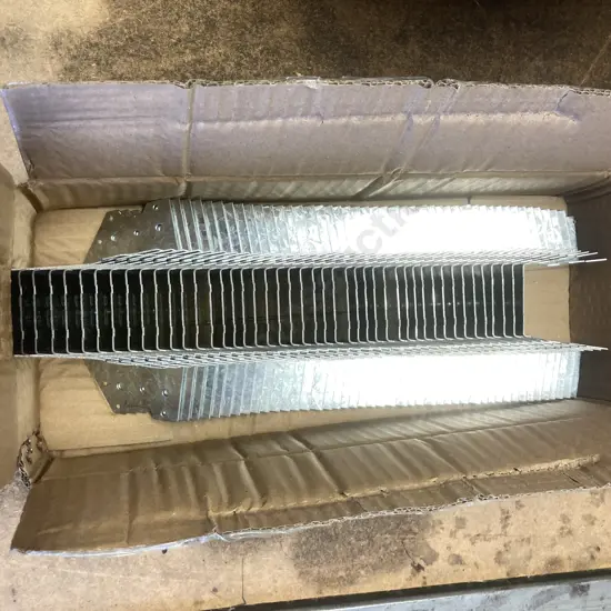 Tomahawk Fixing Systems Joist Hangers - Box of 45 (To Suit 45 x 90mm Timber)