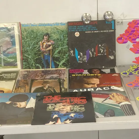 Assorted Jazz Vinyl LPs x 17 - Hubert Laws, Charlie Parker, Oscar Peterson Etc