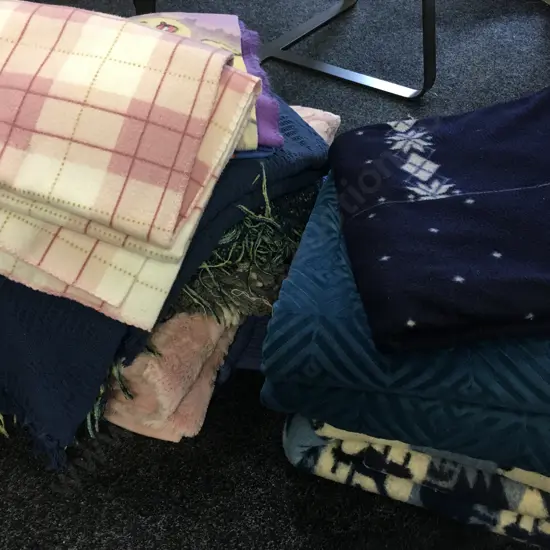 Large Selection of Throws & Blankets