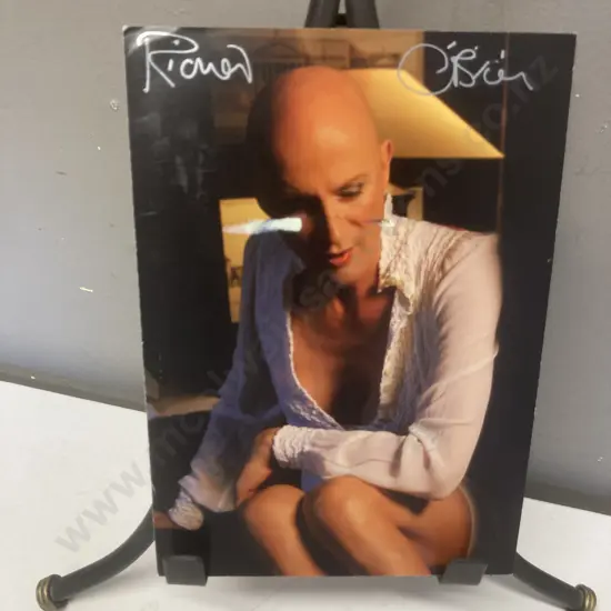 Richard O'Brien (Rocky Horror Picture Show) - Signed / Autographed Fan Card
