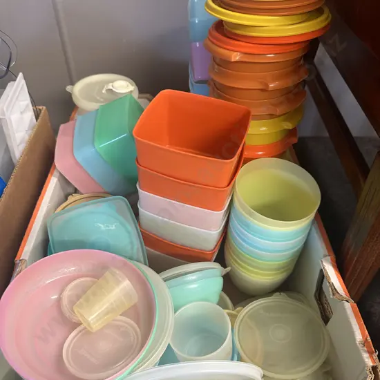 Assorted Vintage Tupperware Items