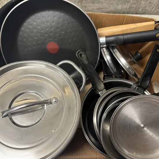 Selection Of Pots & Pans Including Stock Pot 
