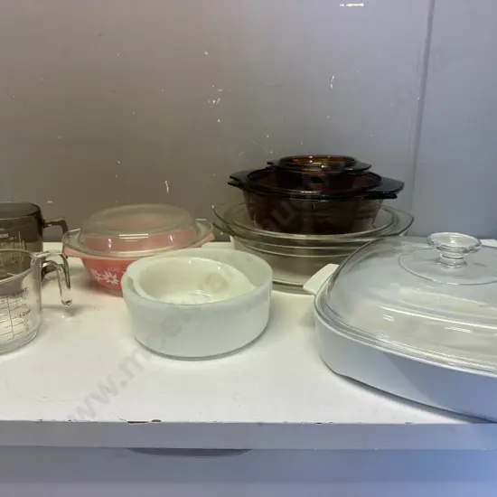 Selection Of Lidded Glass Casserole Dishes, Measuring Jugs Etc