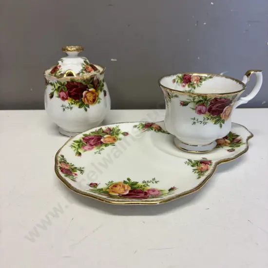 Royal Albert Old Country Roses Tennis Set with Lidded Jam/Sugar Pot