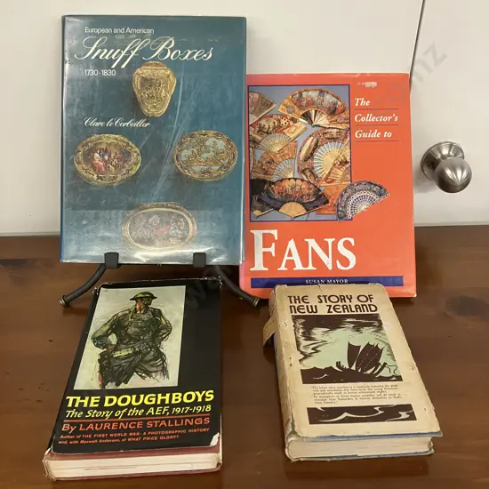 The Story of New Zealand By: A.H Reed, 1948, The Doughboys First Edition, Fans & Snuff Boxes Collecting Books