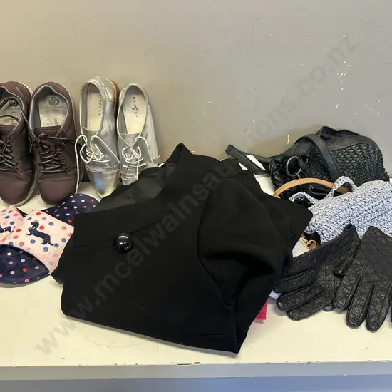 Selection Of Clothing, Shoes, Handbags Etc Including Colorado