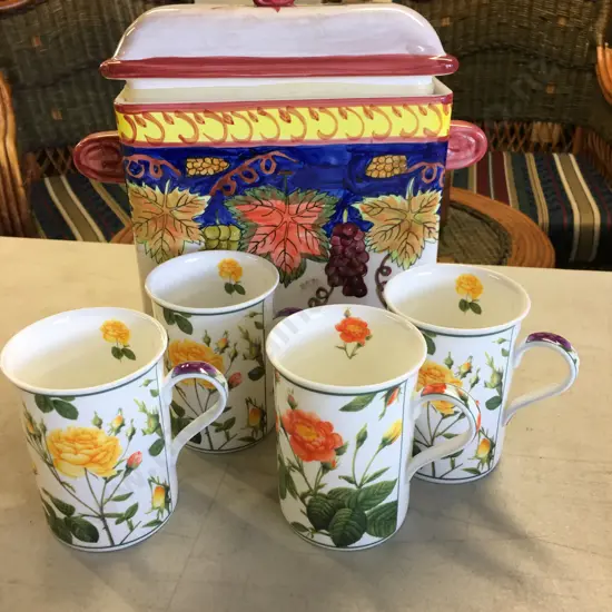 Ceramic Lidded Canister With 4 x Bone China Cups