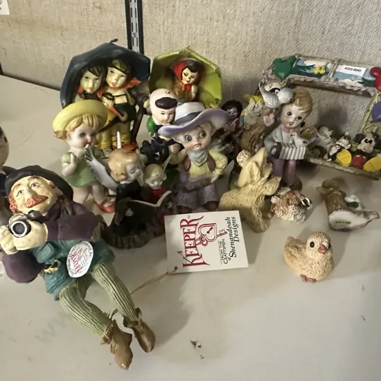 Assorted Vintage Figurines & Ornaments