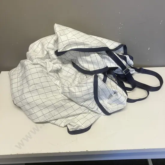 White Horse Cover 5' 3"