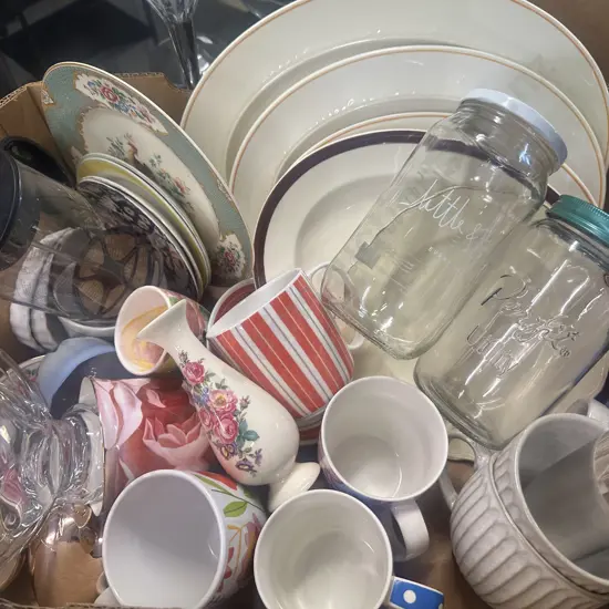 Crockery & Glassware 