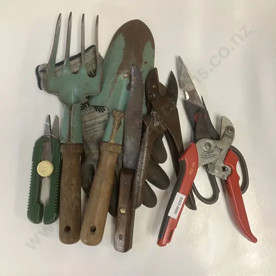 Assorted Garden Handtools